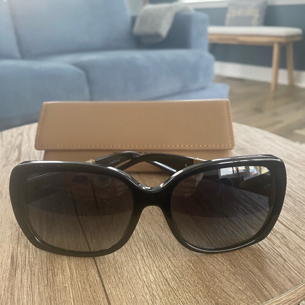 Burberry sunglasses - B4160 Black frames with design on the sides- brand new